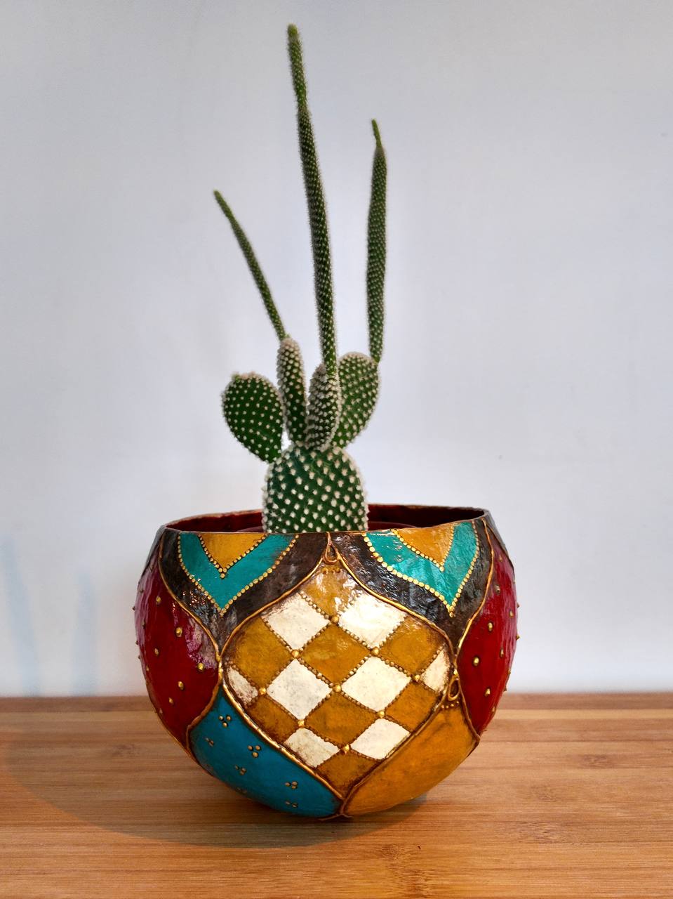 Arena in Bowls - Medium Bowl
