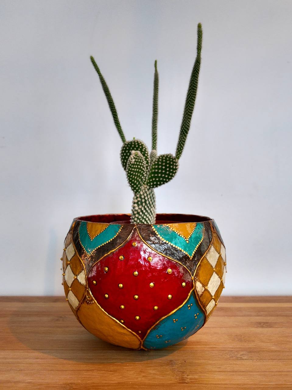 Arena in Bowls - Medium Bowl