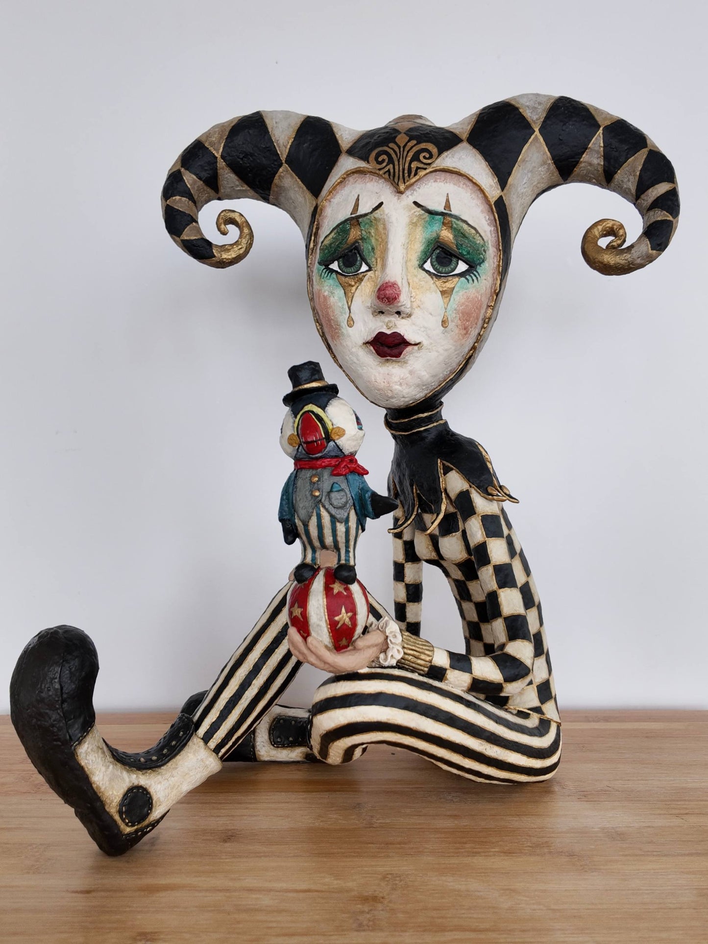 Singularity. The Awakening Horizon  Series: The Last Harlequins