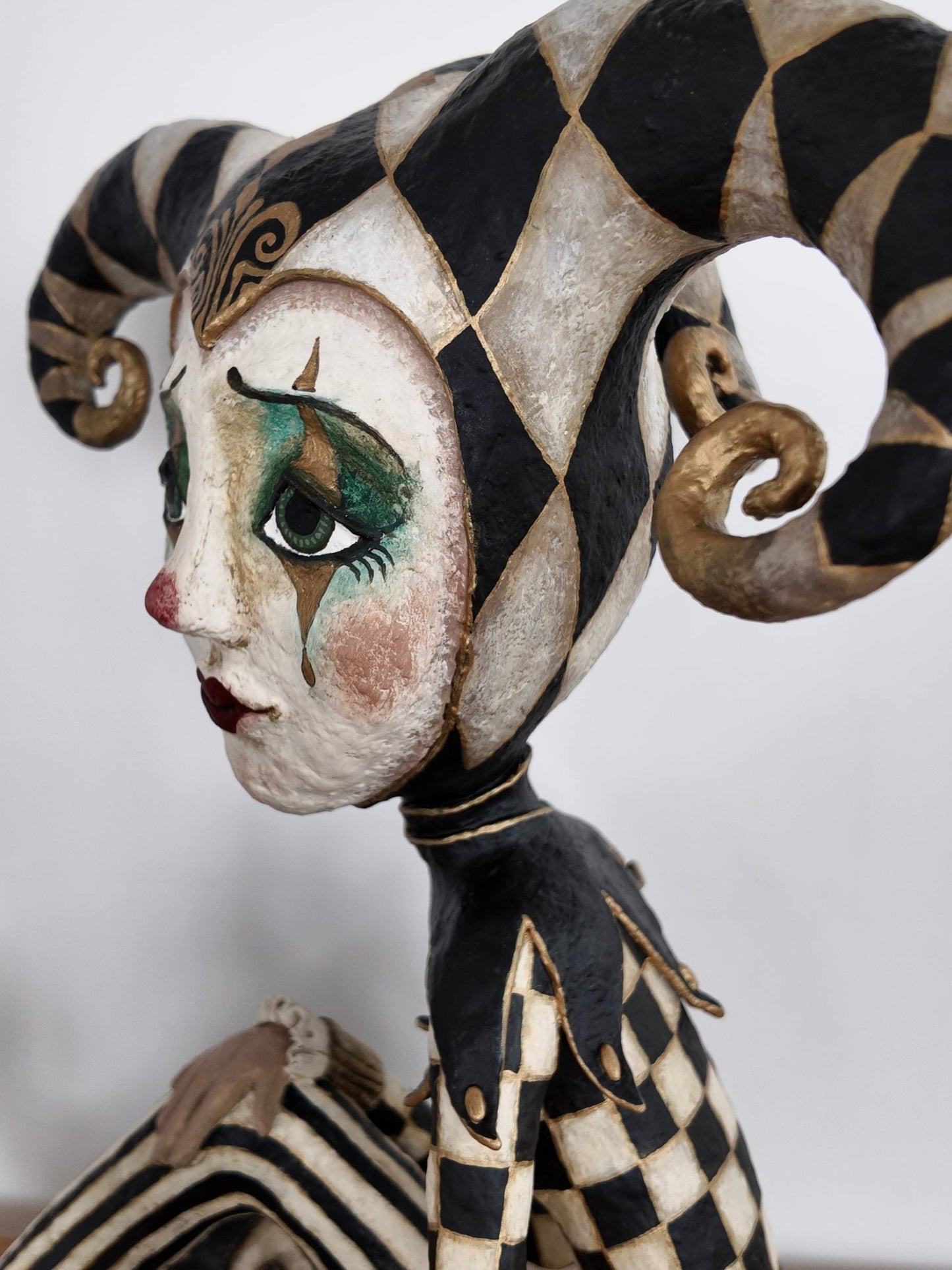 Singularity. The Awakening Horizon  Series: The Last Harlequins