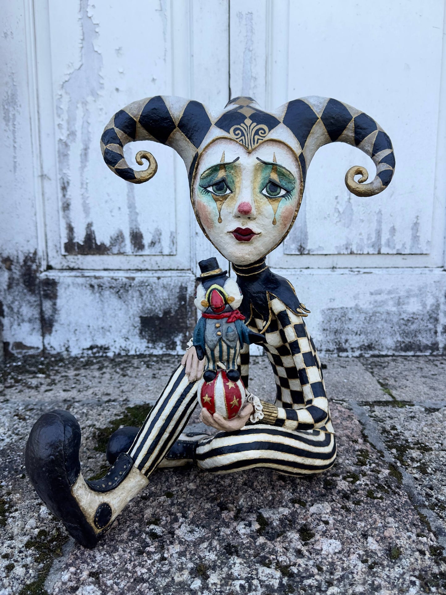 Singularity. The Awakening Horizon  Series: The Last Harlequins